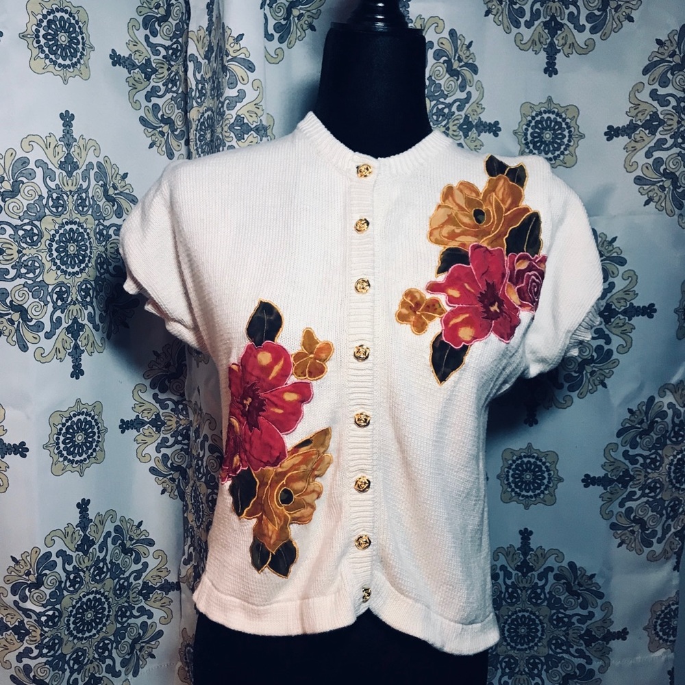 CALICO Flower Stitched Classic Button Cardigan